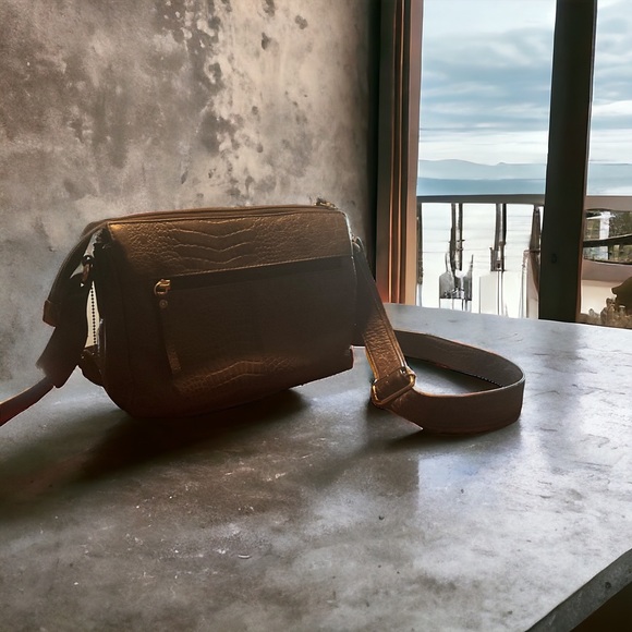 Crossbody Leather Bag, Great American Leather Bag - Picture 4 of 8